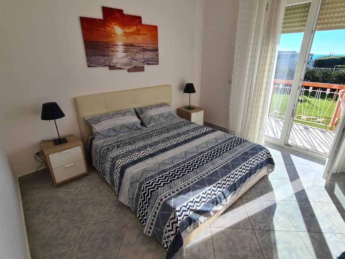 La Pioggia Nel Pineto Apartamento Gaeta Exterior foto